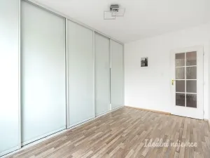 Pronájem bytu 3+1, Praha - Kobylisy, Chotovická, 71 m2