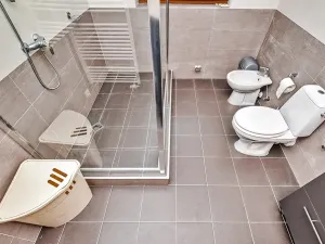 Prodej rodinného domu, Karlovy Vary, Slovenská, 147 m2