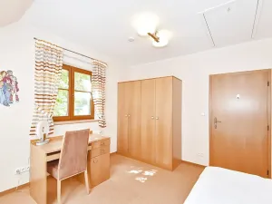 Prodej rodinného domu, Karlovy Vary, Slovenská, 162 m2