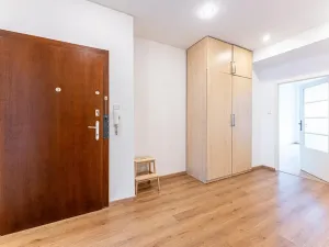 Pronájem bytu 3+1, Praha - Libeň, Krejčího, 80 m2