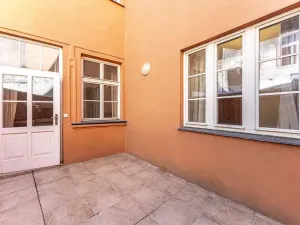 Pronájem bytu 2+kk, Praha - Malá Strana, Mostecká, 50 m2