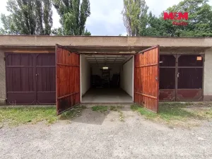 Pronájem garáže, Slaný, Navrátilova, 19 m2