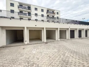 Pronájem garáže, Znojmo, Vančurova, 20 m2