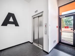 Pronájem kanceláře, Mělník, Bezručova, 240 m2