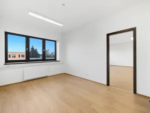 Pronájem kanceláře, Mělník, Bezručova, 240 m2