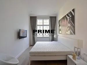 Pronájem bytu 2+kk, Praha - Vinohrady, náměstí Jiřího z Poděbrad, 56 m2