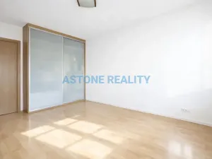 Pronájem bytu 3+kk, Praha - Podolí, Nedvědovo náměstí, 96 m2