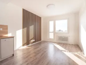 Pronájem bytu 3+kk, Kladno - Kročehlavy, Obránců míru, 53 m2