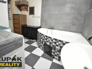 Prodej rodinného domu, Libchavy, 280 m2