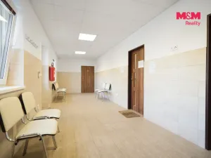 Prodej obchodního prostoru, Lázně Bohdaneč, Škroupova, 107 m2