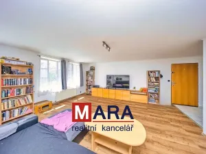 Prodej obchodního prostoru, Tovačov, Náměstí, 739 m2