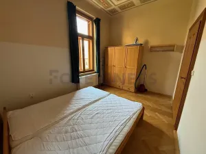 Pronájem bytu 2+kk, Hradec Králové, Komenského, 40 m2