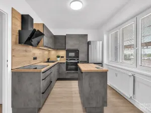 Pronájem bytu 3+kk, Černožice, Družstevní, 75 m2