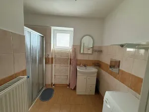 Prodej rodinného domu, Kly, 198 m2