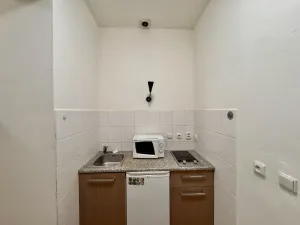 Pronájem bytu 2+kk, Praha - Smíchov, U Santošky, 50 m2