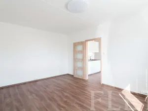 Prodej bytu 2+kk, Praha - Kamýk, Zvolská, 35 m2