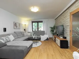 Prodej rodinného domu, Tučín, 332 m2