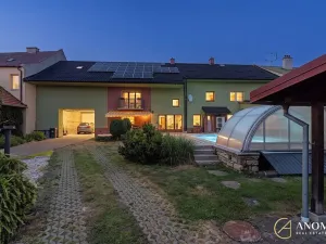 Prodej rodinného domu, Tučín, 332 m2