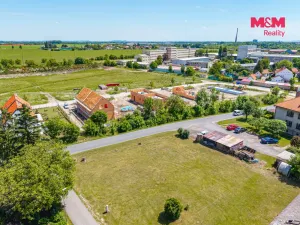 Prodej pozemku pro bydlení, Dvory - Veleliby, 618 m2