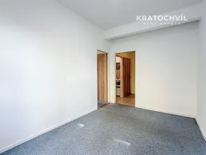 Pronájem bytu 2+kk, Praha - Nusle, Na Veselí, 38 m2