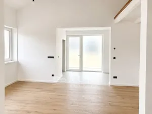 Prodej rodinného domu, Kozomín, 158 m2
