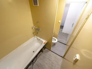 Pronájem bytu 2+kk, Bílina - Teplické Předměstí, Sídliště Za Chlumem, 42 m2