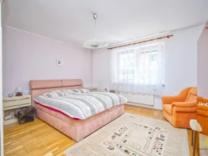 Prodej rodinného domu, Velké Bílovice, 231 m2
