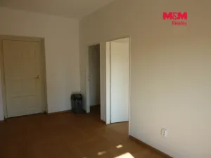 Pronájem bytu 2+1, Náchod, Husovo náměstí, 80 m2