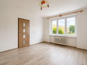 Prodej bytu 3+1, Trutnov - Kryblice, Bratří Čapků, 58 m2