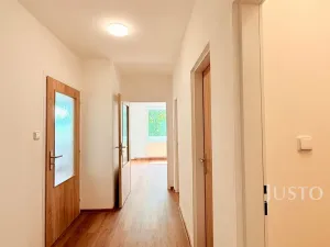 Pronájem rodinného domu, Liberec - Liberec IV-Perštýn, U Krematoria, 210 m2