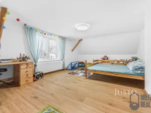 Prodej rodinného domu, Jindřichovice pod Smrkem, 205 m2
