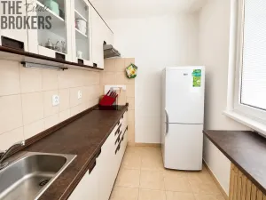 Pronájem bytu 1+kk, Praha - Košíře, Zahradníčkova, 33 m2