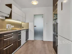 Prodej rodinného domu, Ohrazenice, 401 m2