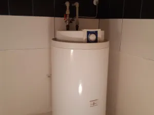 Pronájem bytu 1+kk, Praha - Řeporyje, Ořešská, 33 m2
