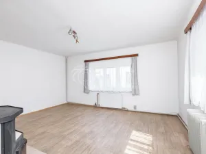 Prodej rodinného domu, Pečky - Velké Chvalovice, Dlouhá, 170 m2