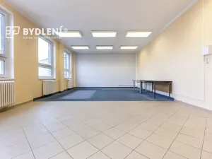 Pronájem kanceláře, Teplice, Modlanská, 153 m2