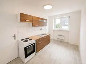 Pronájem bytu 2+1, Karlovy Vary - Stará Role, Závodu míru, 65 m2