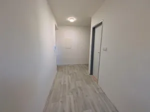 Pronájem bytu 1+1, Karlovy Vary - Stará Role, Závodu míru, 54 m2