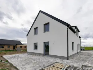 Prodej rodinného domu, Lužná, Jižní, 165 m2