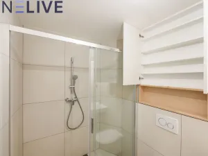 Pronájem bytu 1+kk, Praha, Krymská, 36 m2