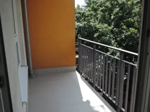 Pronájem bytu 3+kk, Praha - Vysočany, Kabešova, 82 m2