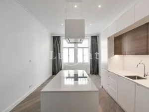 Pronájem bytu 2+kk, Praha - Vinohrady, náměstí Jiřího z Poděbrad, 54 m2