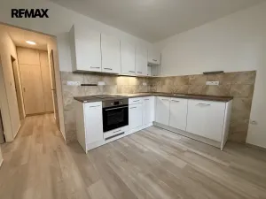 Pronájem bytu 2+1, Třebíč - Týn, Kmochova, 48 m2