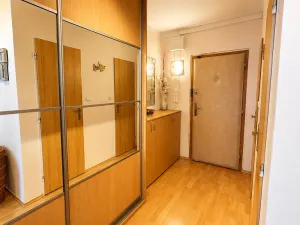 Prodej bytu 2+kk, Praha, Doležalova, 46 m2