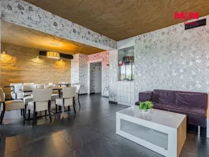Prodej restaurace, Brušperk, náměstí J. A. Komenského, 350 m2