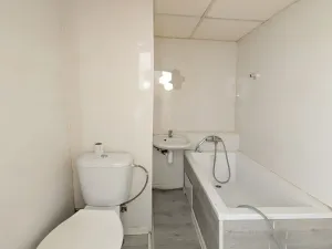 Pronájem bytu 1+1, Chomutov, Dřínovská, 35 m2