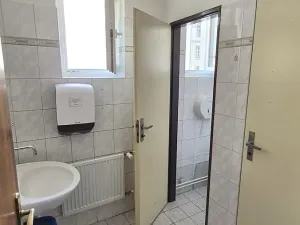 Pronájem kanceláře, Praha - Nové Město, Politických vězňů, 153 m2