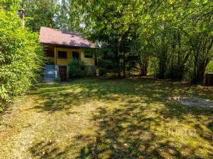 Prodej zahrady, Hluk, 563 m2