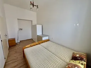 Pronájem bytu 2+1, Praha, U plynárny, 60 m2