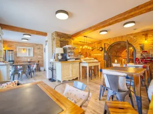 Prodej ubytování, Strachotín, Sklepní, 300 m2